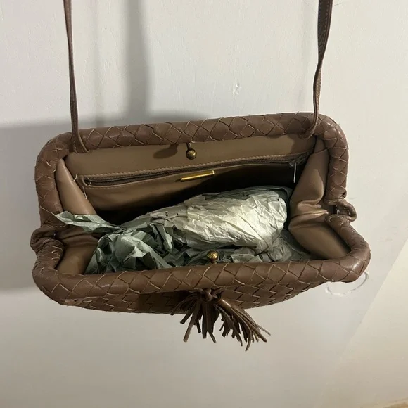 Chic Taupe Woven Leather Crossbody Bag - Picture 5 of 7